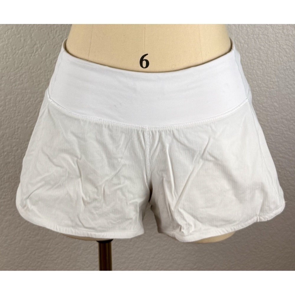 Lululemon Women's White Athletic Shorts Running Athleisure, size 6